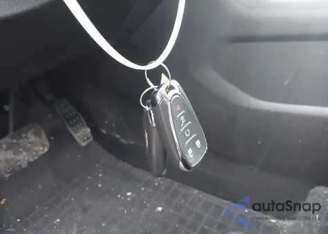 2020 Chevrolet Traverse Fwd Lt Cloth z USA, uszkodzony, nr VIN 1GNERGKW3LJ203251